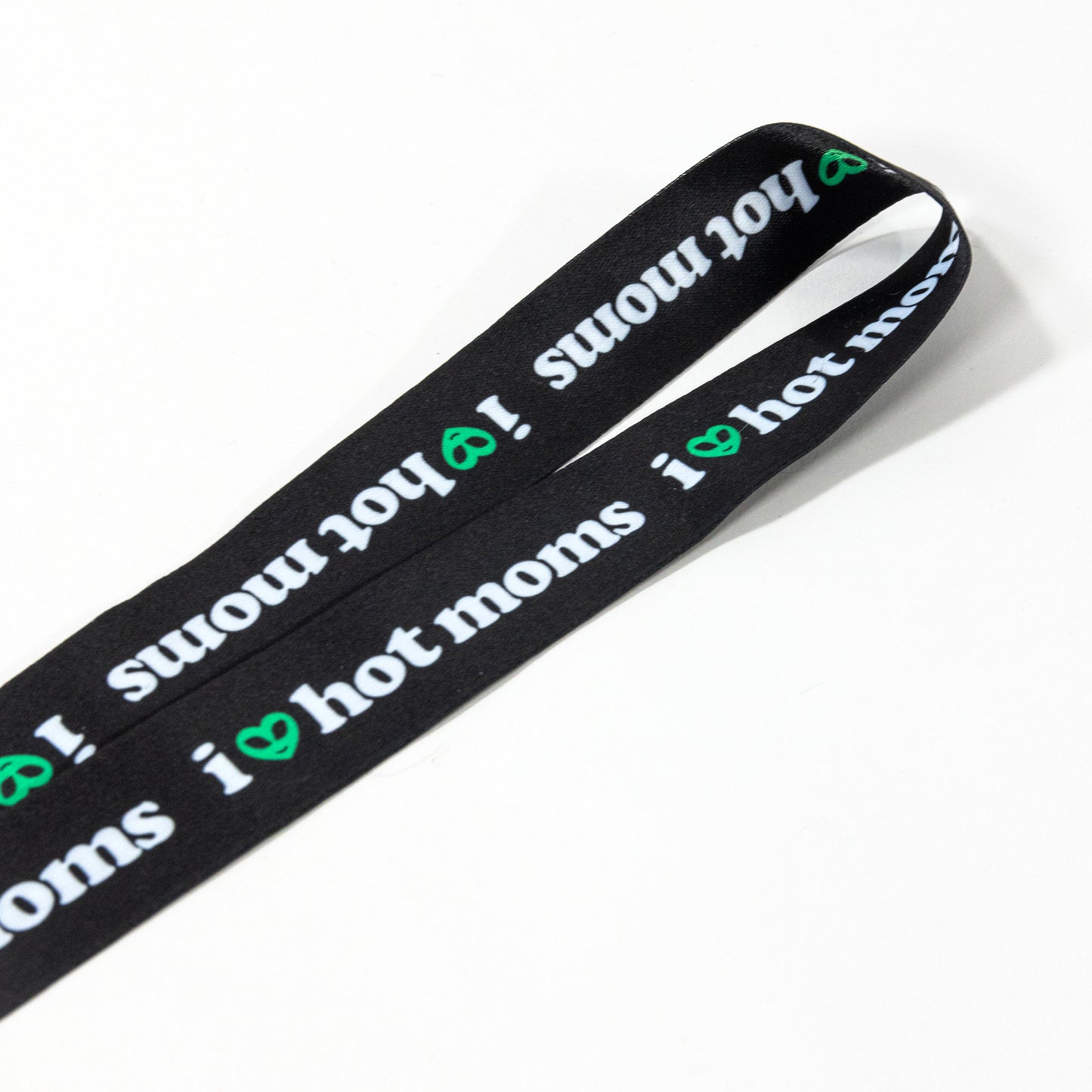 I Heart Hot Moms Alien Black Lanyard